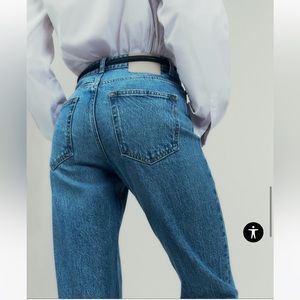 NWOT Zara Mom Fit Jeans, 25, Blue